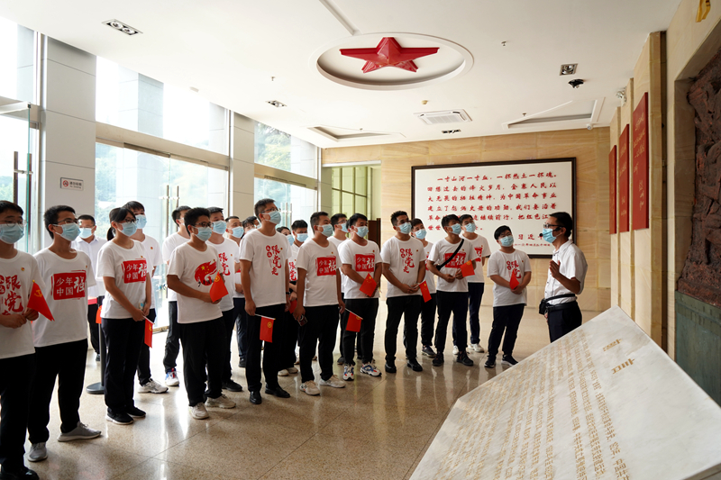 公司團委開展“喜迎二十大、永遠跟黨走、奮進新征程”主題團日活動7